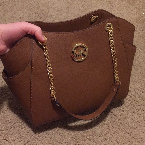Michael Kors Handbags - New Michael kors large shoulder purse jet set
